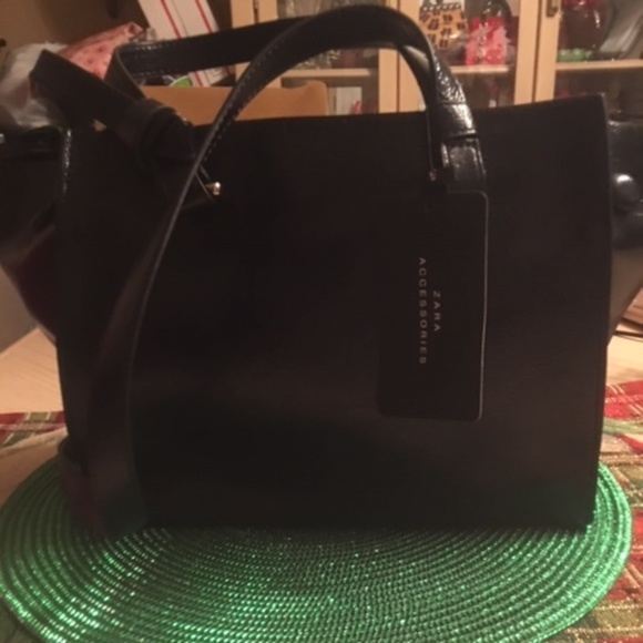 Zara Handbags - Zara Black Shoulder / Handbag NWT
